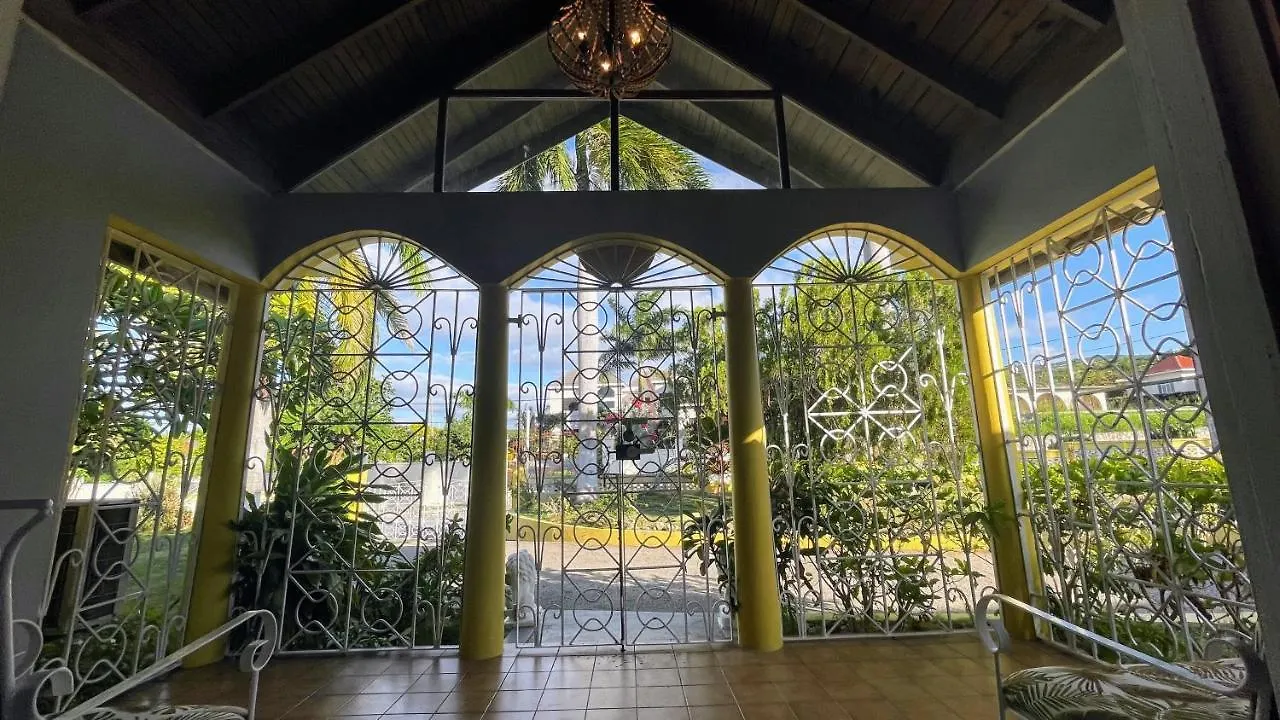 Yancey Largo Villa With Private Pool Montego Bay